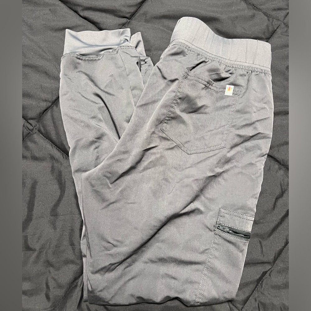 Medium scrub bottoms worn once slightly used